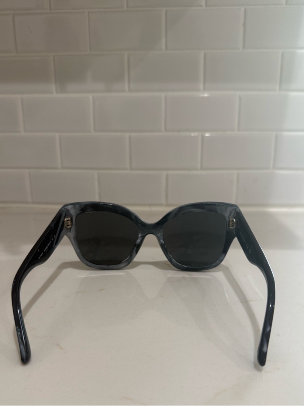 Tory Burch Women Sunglasses - Picture 3 of 4